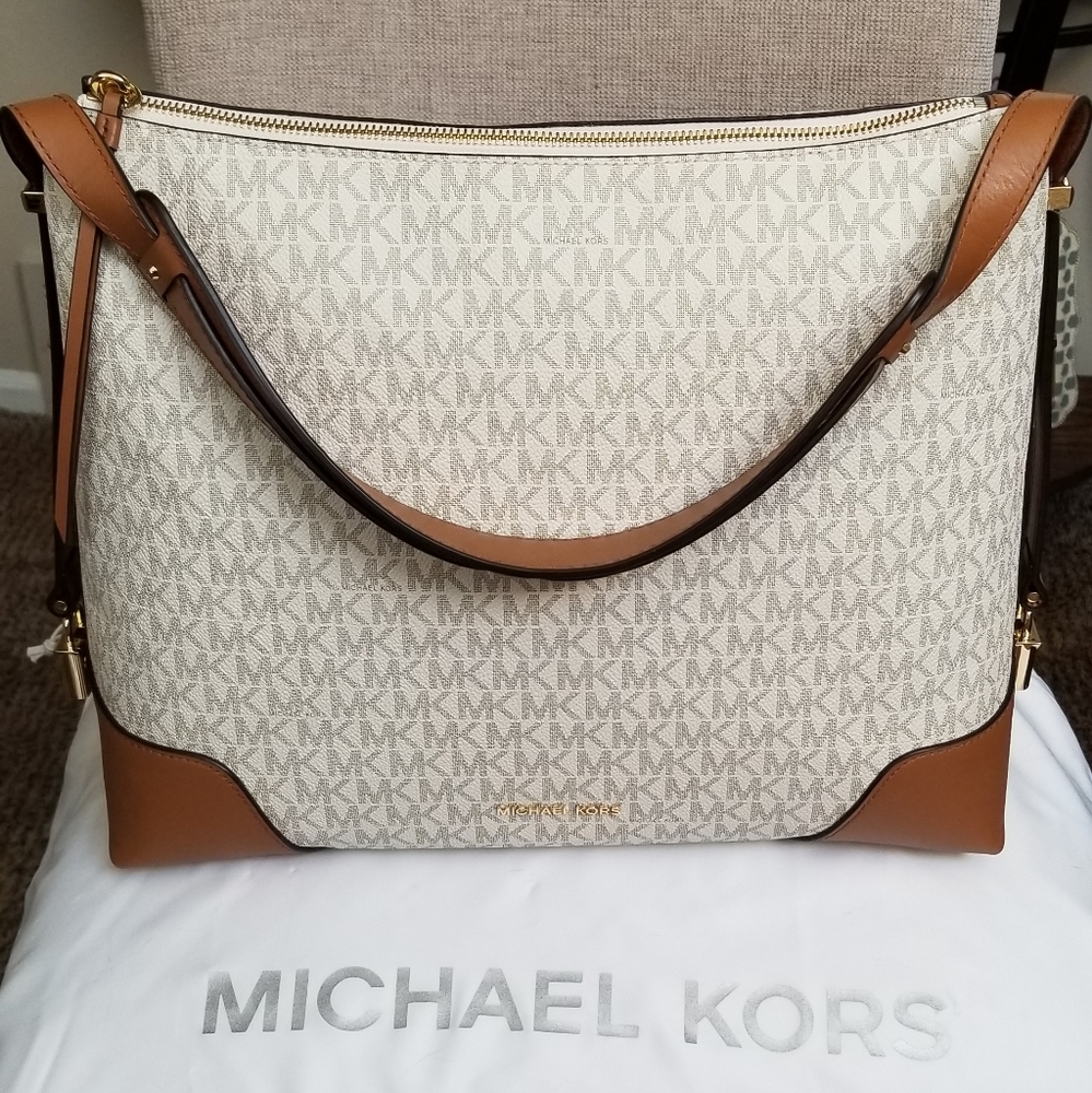 NWT Michael Kors purse